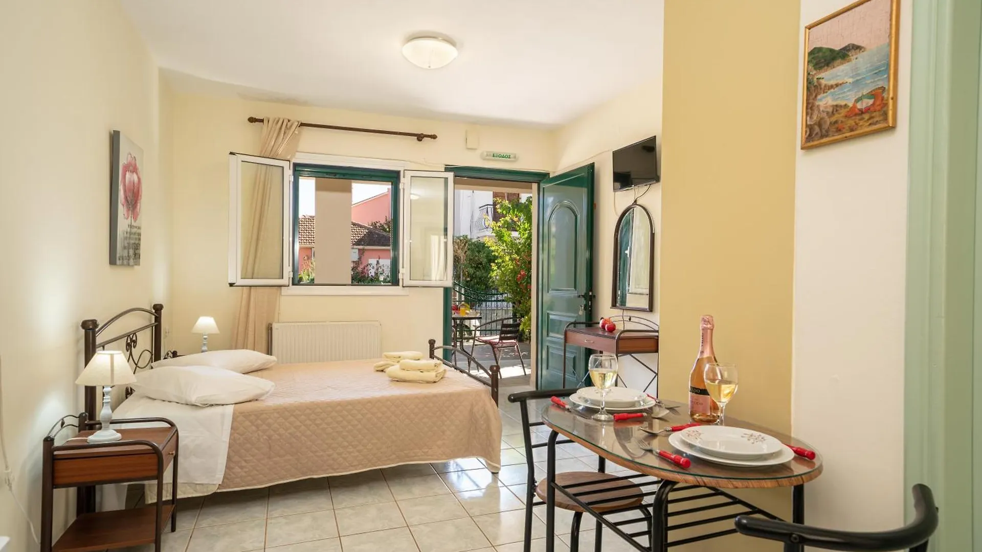 Penny'S Studios Agia Efimia 0*,  Greece