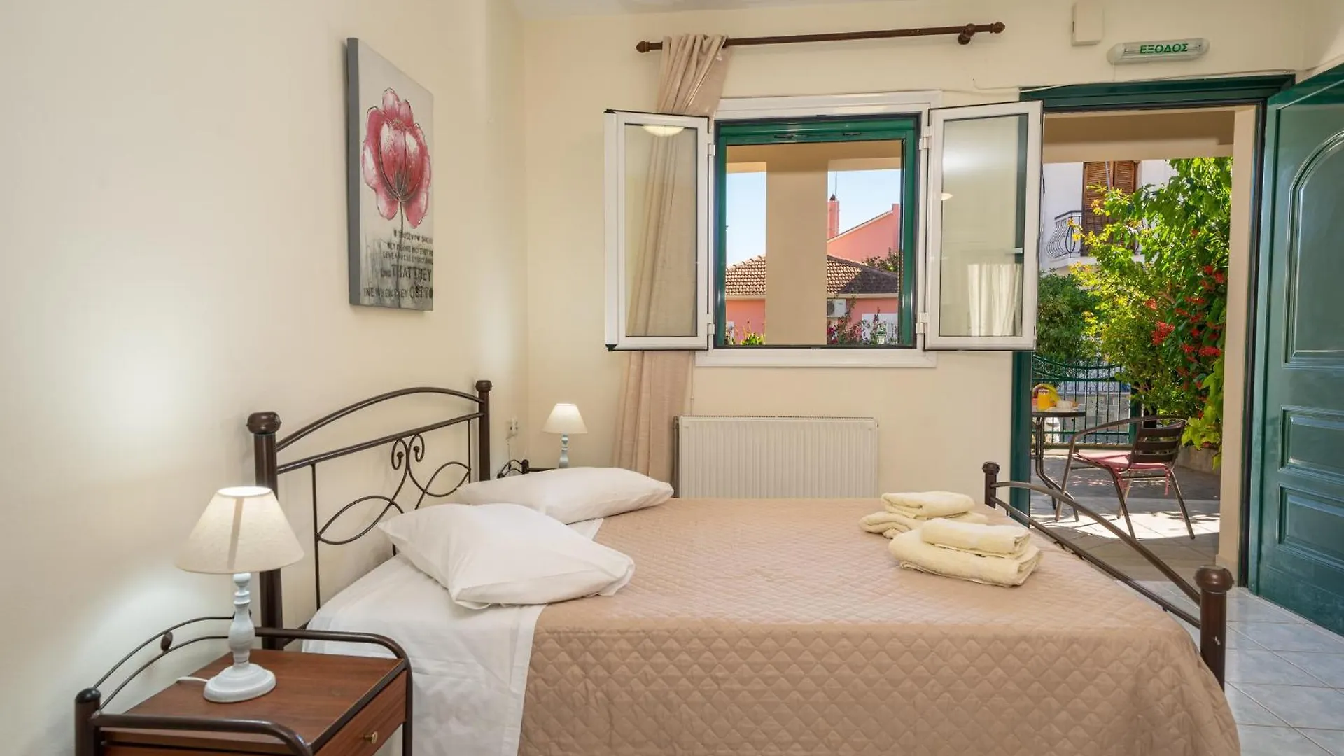 Apartment Penny'S Studios Agia Efimia