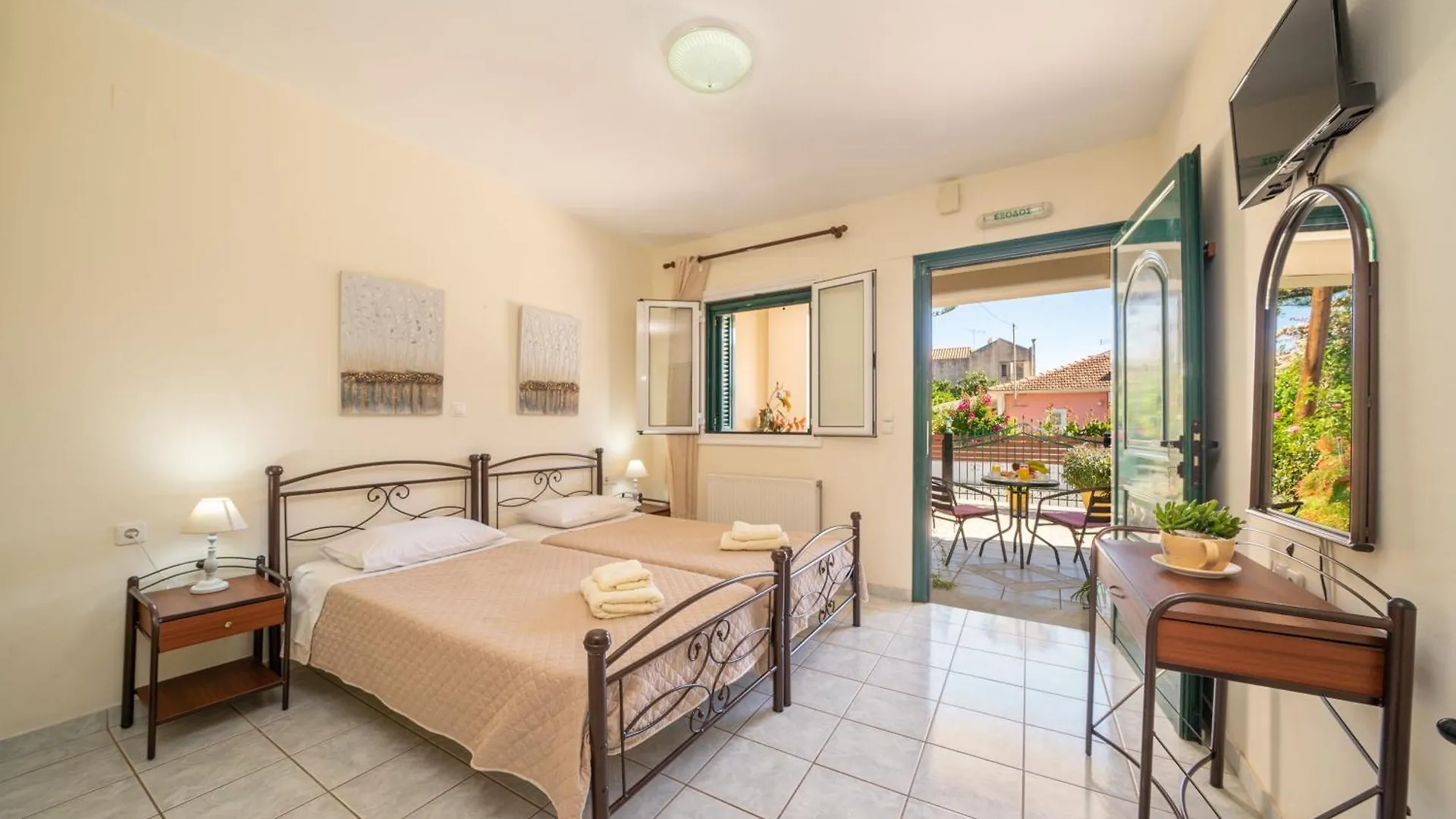Apartment Penny'S Studios Agia Efimia Greece